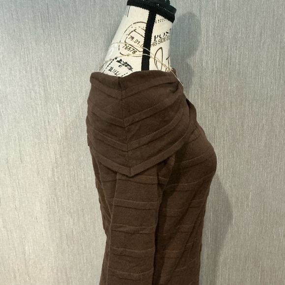 Chic Long Sleeve Brown Dress Size US Large or 8/10 - Picture 9 of 16